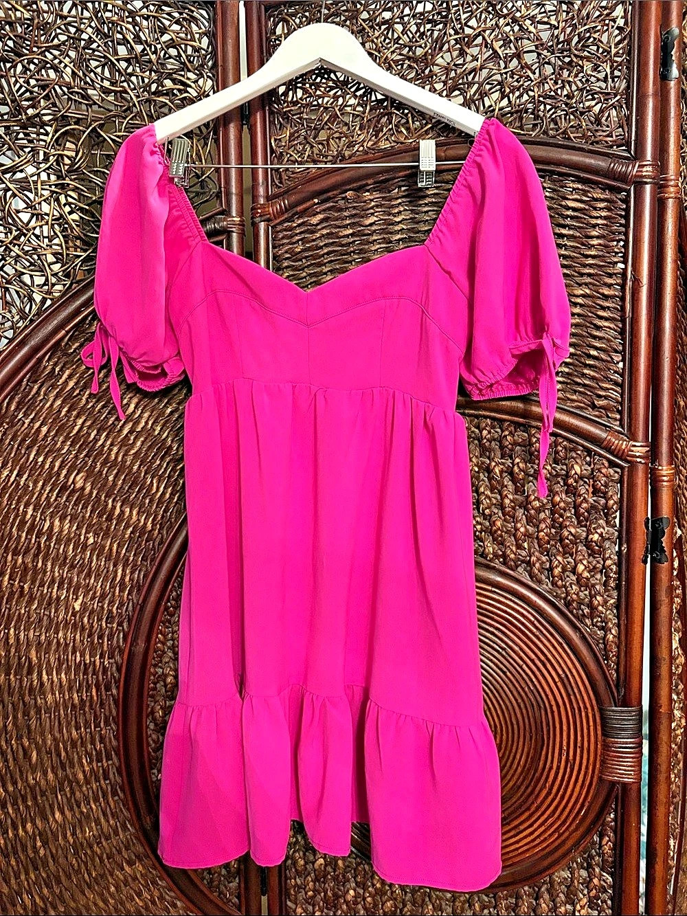 TCEC Mini Puff Sleeve Dress in Pink Size Medium